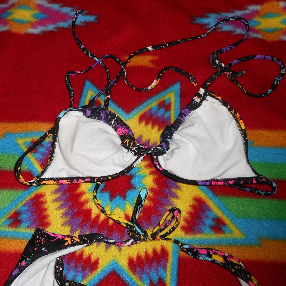 Surfside String Bikini With Removable Padding Top Size: M - Picture 6 of 6